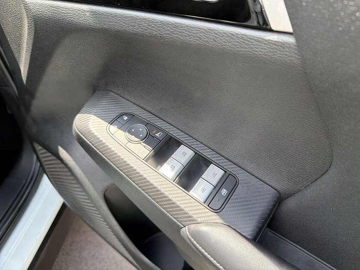 2023 Mitsubishi Outlander ES