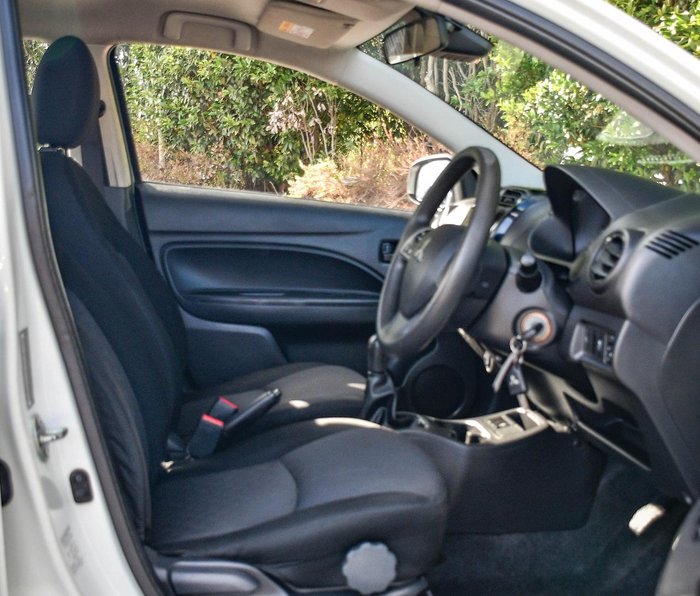 2020 Mitsubishi Mirage ES