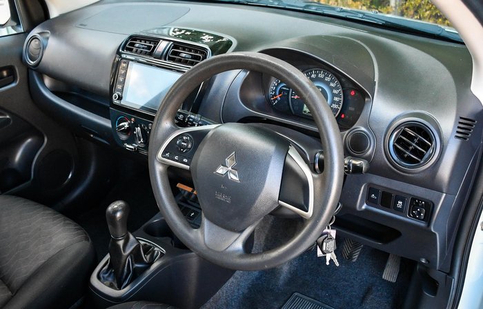 2020 Mitsubishi Mirage ES