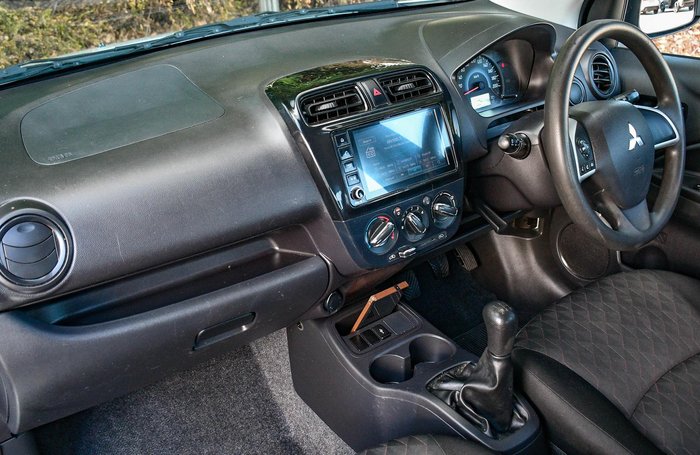 2020 Mitsubishi Mirage ES