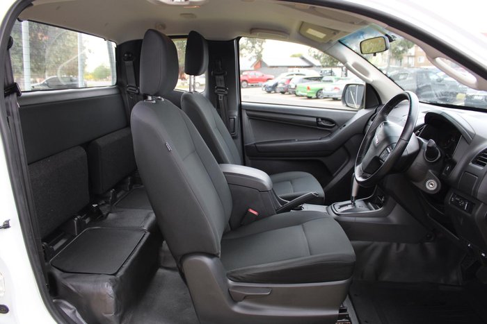 2017 Isuzu D-MAX SX High Ride