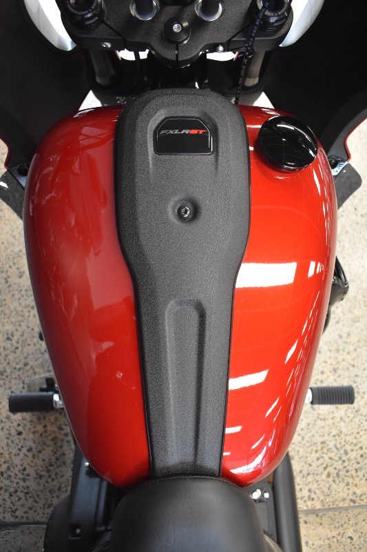 2025 Harley-davidson FXLRST LOW RIDER ST (117) BRILLIANT RED