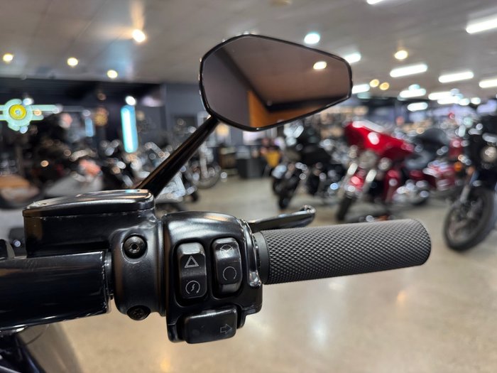 2018 Harley-davidson FXBRS BREAKOUT Black