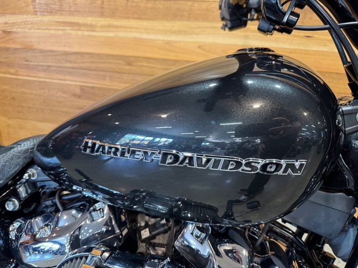 2018 Harley-davidson FXBRS BREAKOUT Black