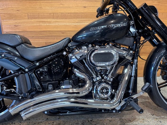 2018 Harley-davidson FXBRS BREAKOUT Black