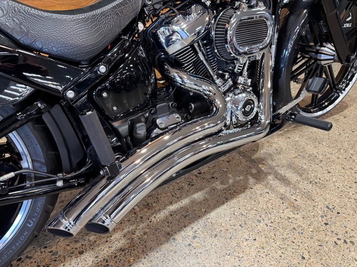 2018 Harley-davidson FXBRS BREAKOUT Black