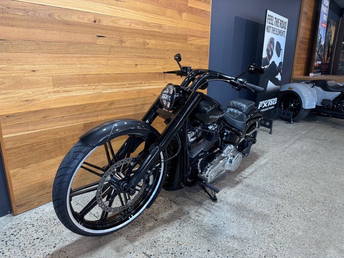 2018 Harley-davidson FXBRS BREAKOUT Black