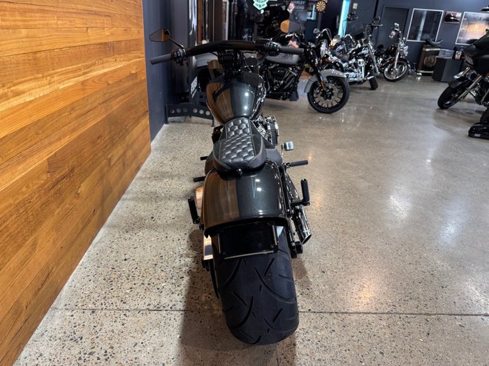 2018 Harley-davidson FXBRS BREAKOUT Black