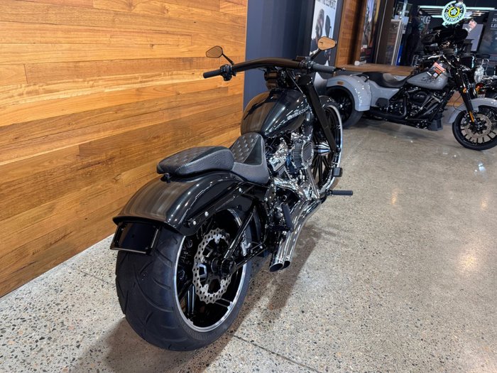 2018 Harley-davidson FXBRS BREAKOUT Black