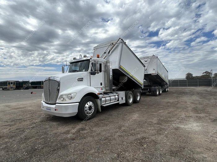 2019 Kenworth T409 White