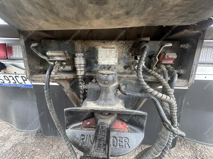 2019 Kenworth T409 White