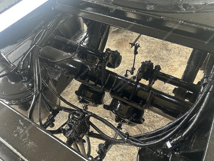 2019 Kenworth T409 White