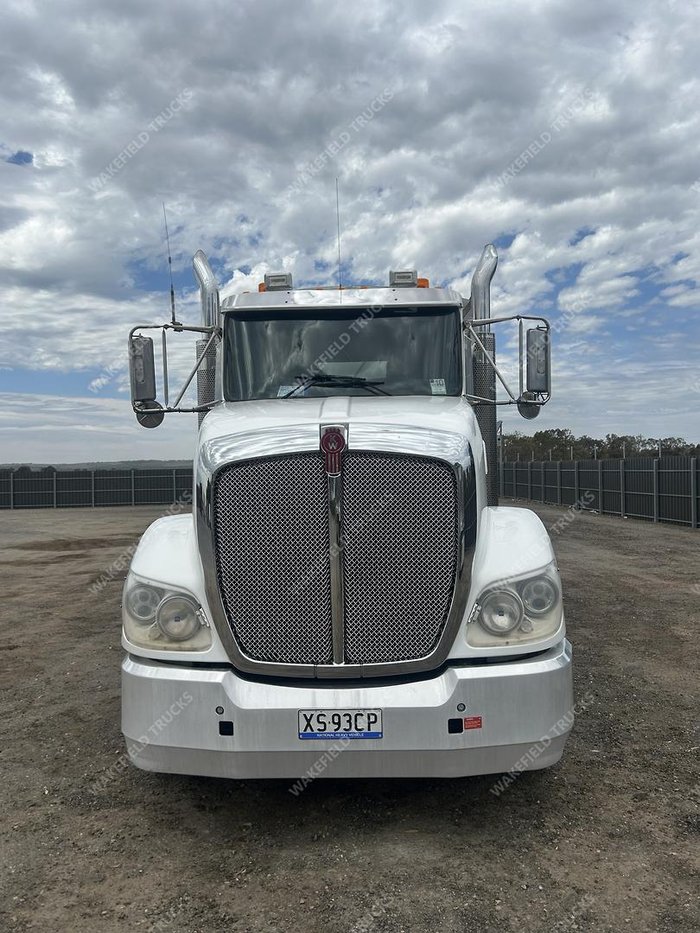 2019 Kenworth T409 White