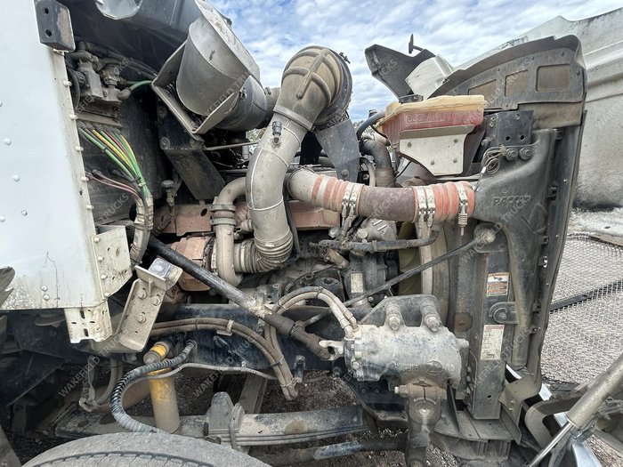 2019 Kenworth T409 White