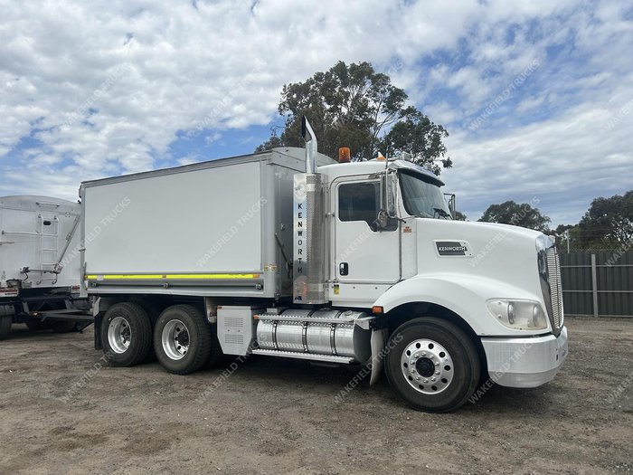 2019 Kenworth T409 White