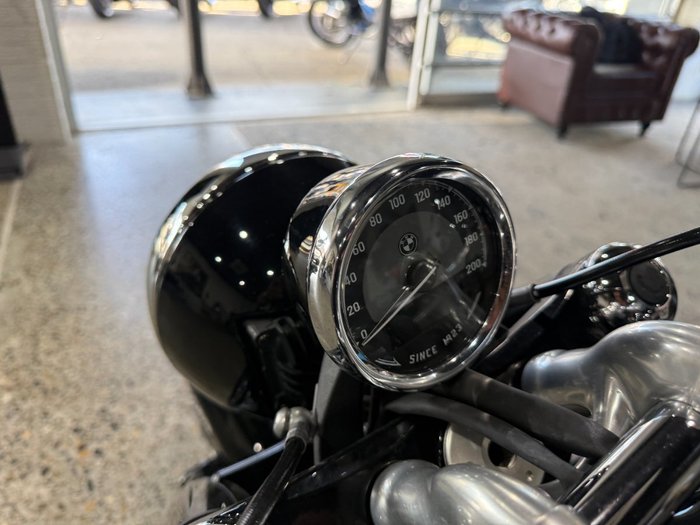 2023 BMW Motorrad R 18 HIGHLINE BLACK STORM METALLIC 2
