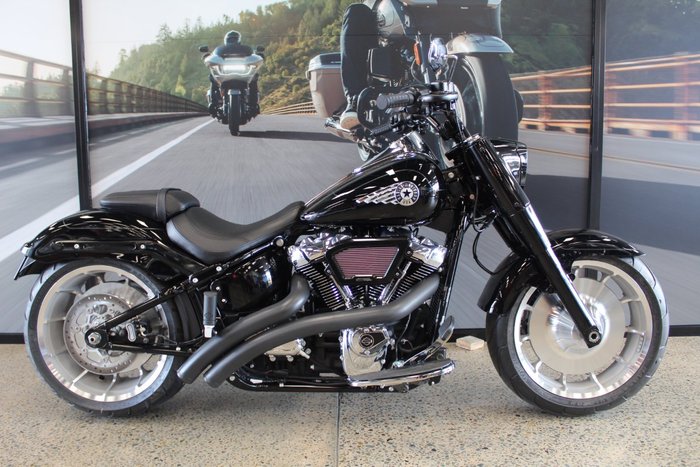 2025 Harley-davidson FLFB FAT BOY (117) VIVID BLACK