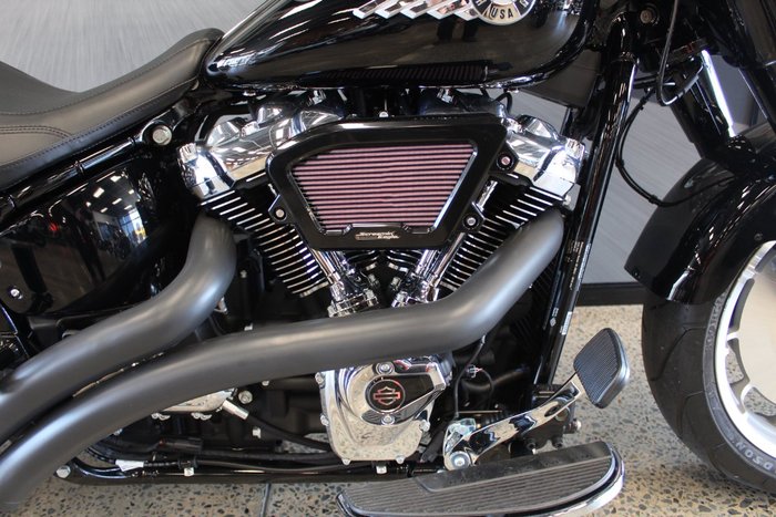2025 Harley-davidson FLFB FAT BOY (117) VIVID BLACK