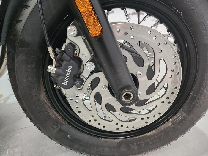 2025 Triumph Bonneville Bobber Bobber Orange