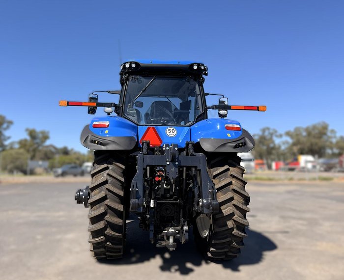 New Holland T8.440 Plmi Ultra Command Tractor My25