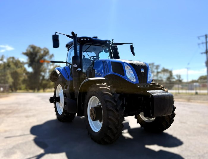New Holland T8.440 Plmi Ultra Command Tractor My25