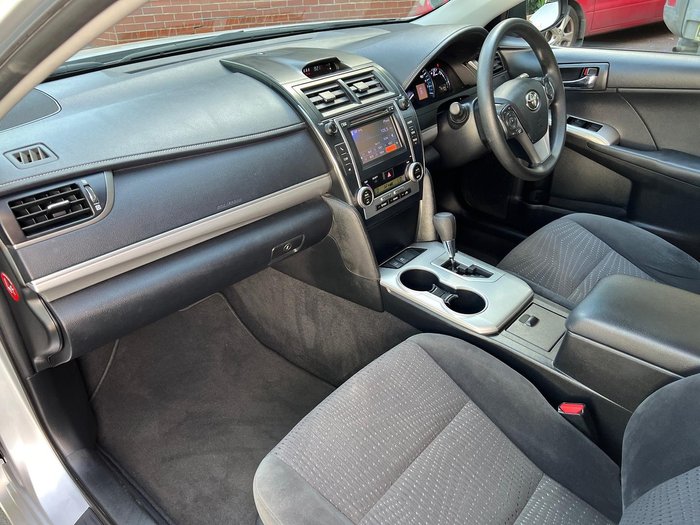 2013 Toyota Camry Hybrid H