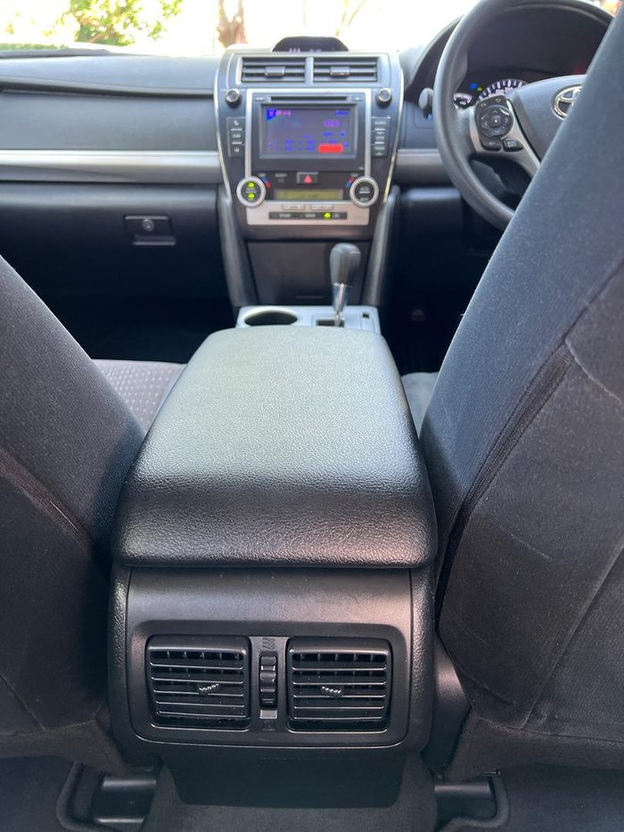 2013 Toyota Camry Hybrid H