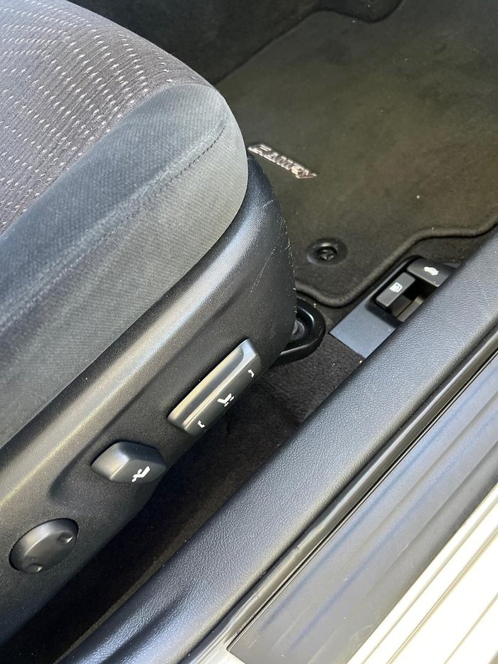 2013 Toyota Camry Hybrid H