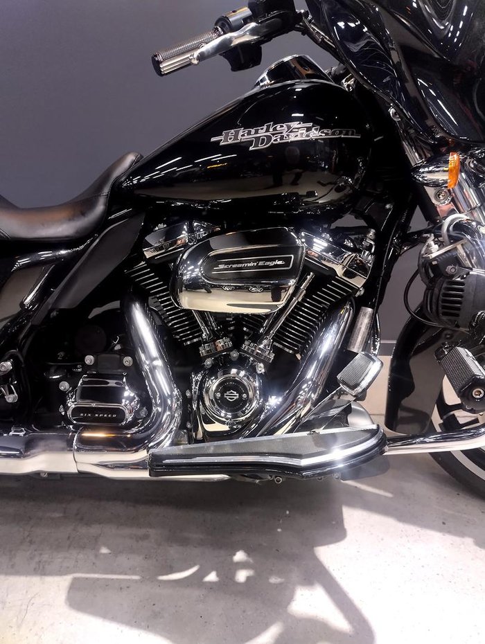 2018 Harley-Davidson Street Glide 107 (FLHX) Touring Grey