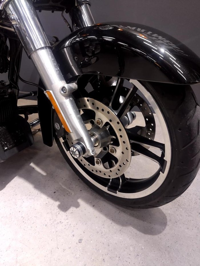 2018 Harley-Davidson Street Glide 107 (FLHX) Touring Grey