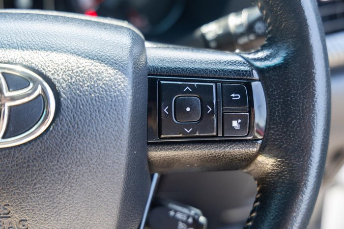 2019 Toyota Hilux Rogue