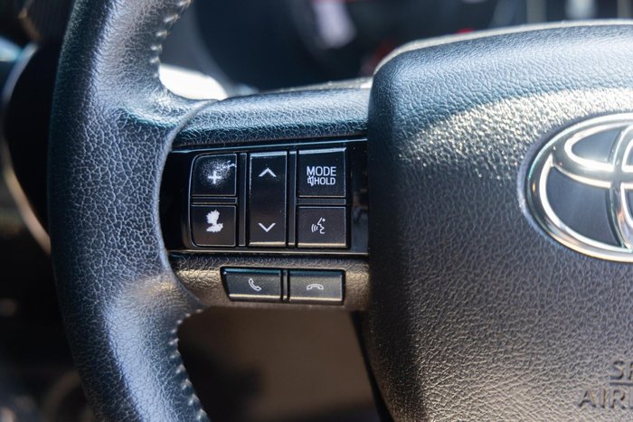 2019 Toyota Hilux Rogue