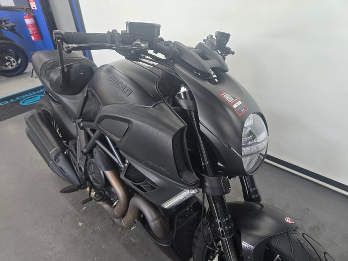 2013 DUCATI DIAVEL Black