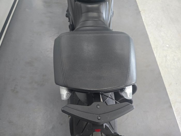 2013 DUCATI DIAVEL Black