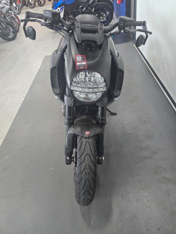 2013 DUCATI DIAVEL Black