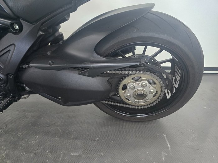 2013 DUCATI DIAVEL Black