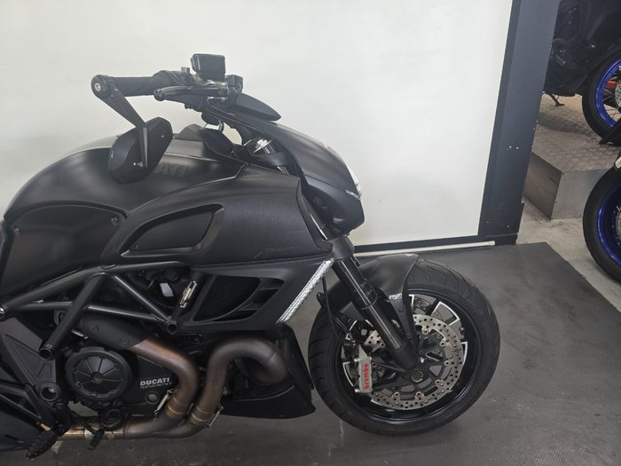 2013 DUCATI DIAVEL Black