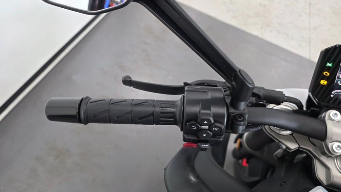 2024 CFMOTO 450 NK NEBULA WHITE