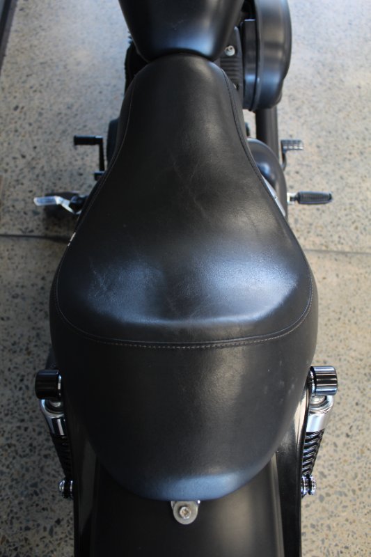 2012 Harley-davidson XL883 IRON 883 BLACK