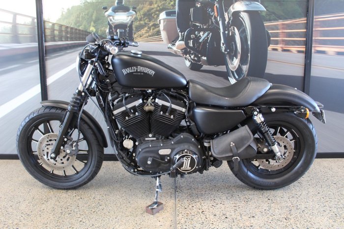 2012 Harley-davidson XL883 IRON 883 BLACK