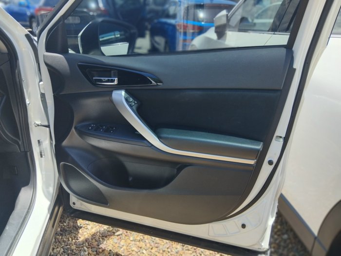 2023 Mitsubishi Eclipse Cross LS