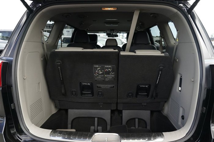 2015 Kia Carnival Platinum