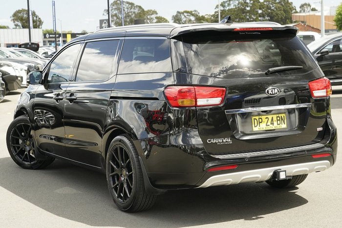 2015 Kia Carnival Platinum