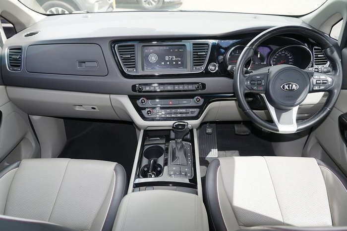 2015 Kia Carnival Platinum