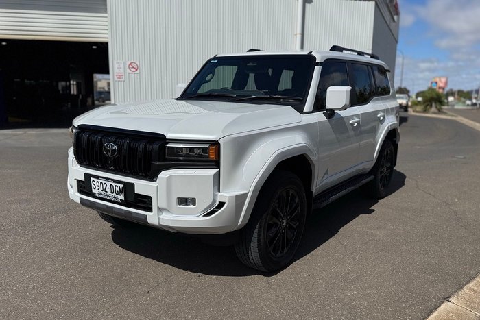 2024 Toyota Landcruiser Prado VX