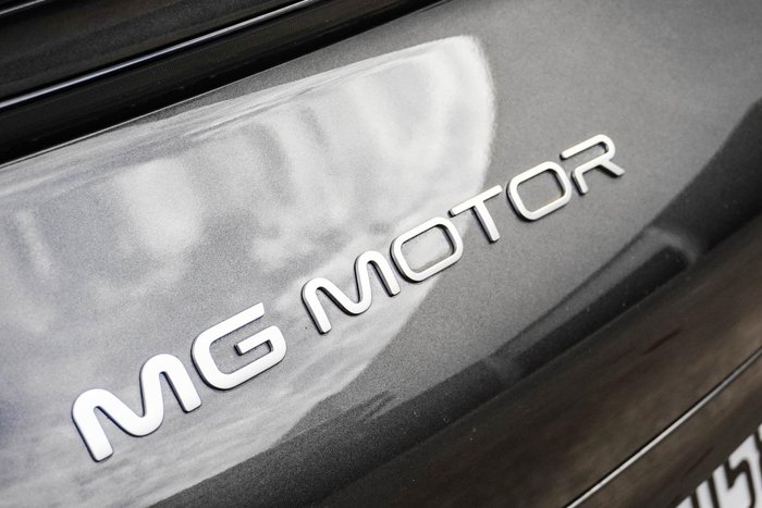 2025 MG IM5 Performance