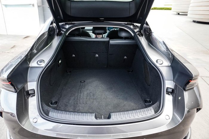 2025 MG IM5 Performance