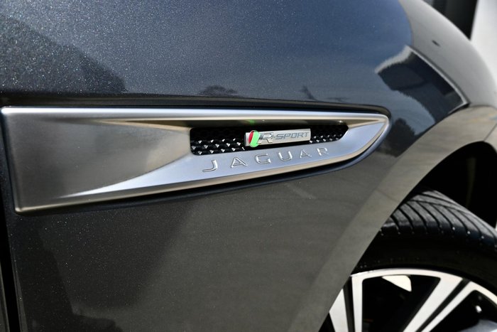 2018 Jaguar F-PACE 20d R-Sport X761 MY19 AWD Carpathian Grey
