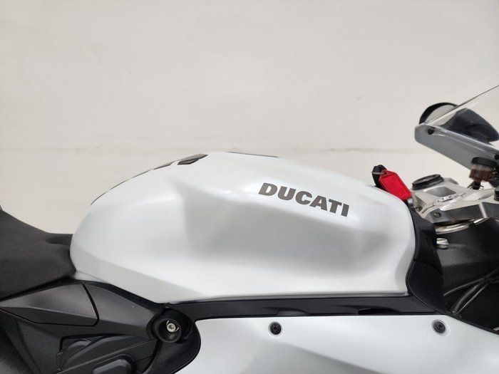 2016 DUCATI 959 PANIGALE (WHITE) White