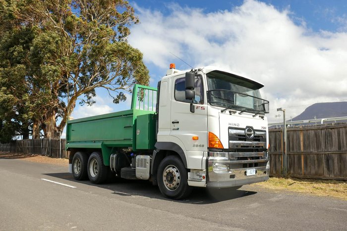 2016 Hino 700 Series Fs 2848 White